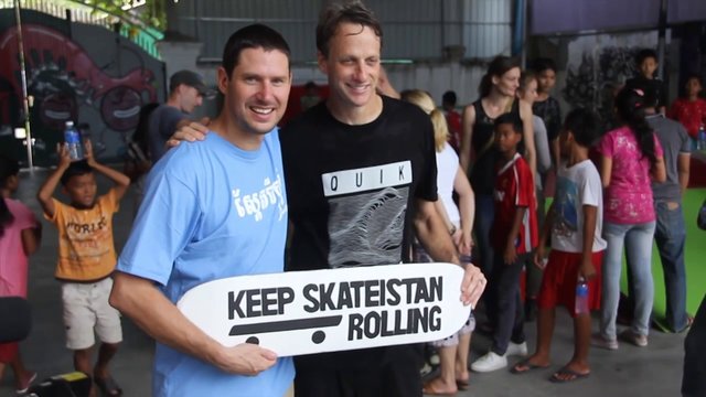 Keep Skateistan Rolling into 2014